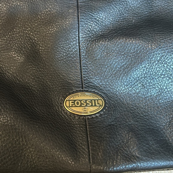 Fossil vintage black leather explorer shoulder bag with fold over top - Picture 5 of 10